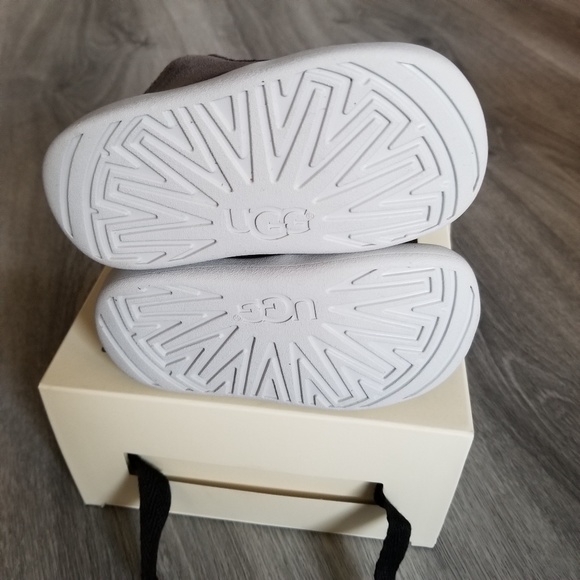 kristjan chukka sneaker